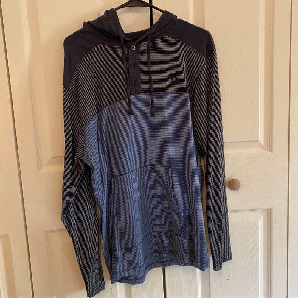 mens longsleeve shirt with hood